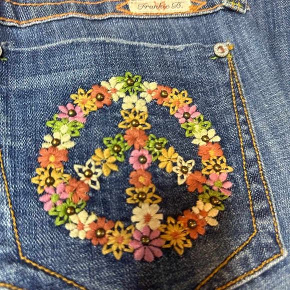 Frankie B Jeans Make Love Not War. - Picture 5 of 9
